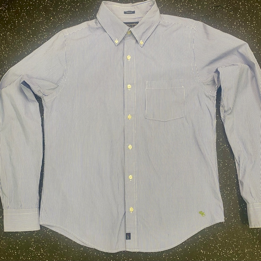 Abercrombie & Fitch Men's White and Blue Striped Shirt SZ L style Muscle